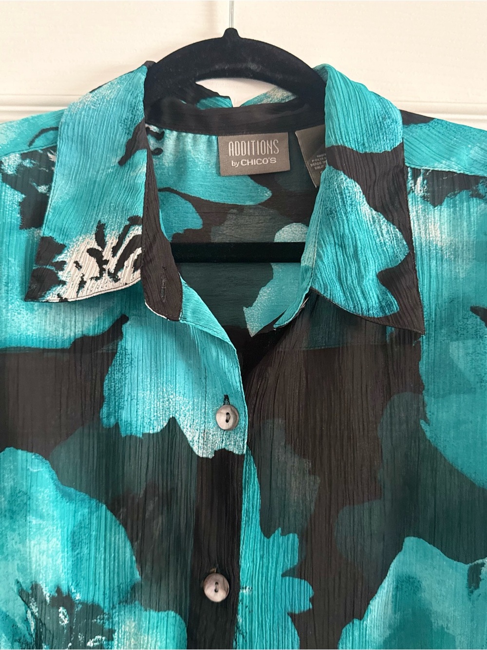 Chico's Vintage Turquoise & Black Floral Button-Down Top XL - Picture 4 of 7